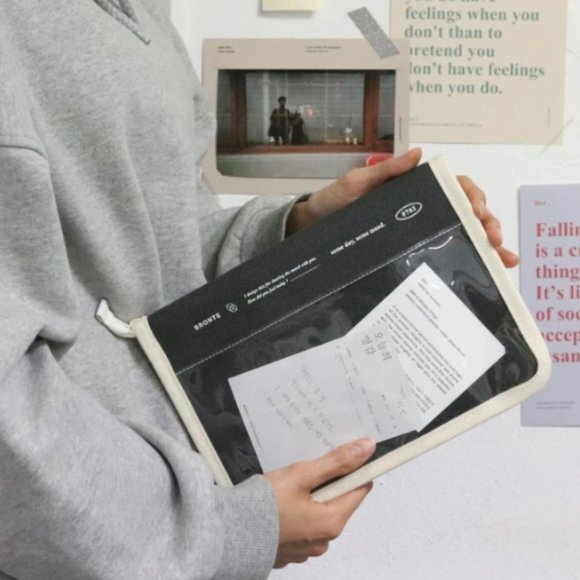 iPad Pouch Cover Case Insta Style Liner Bag (White)  | Gifts For Him | Organizer - Picture 2 of 3